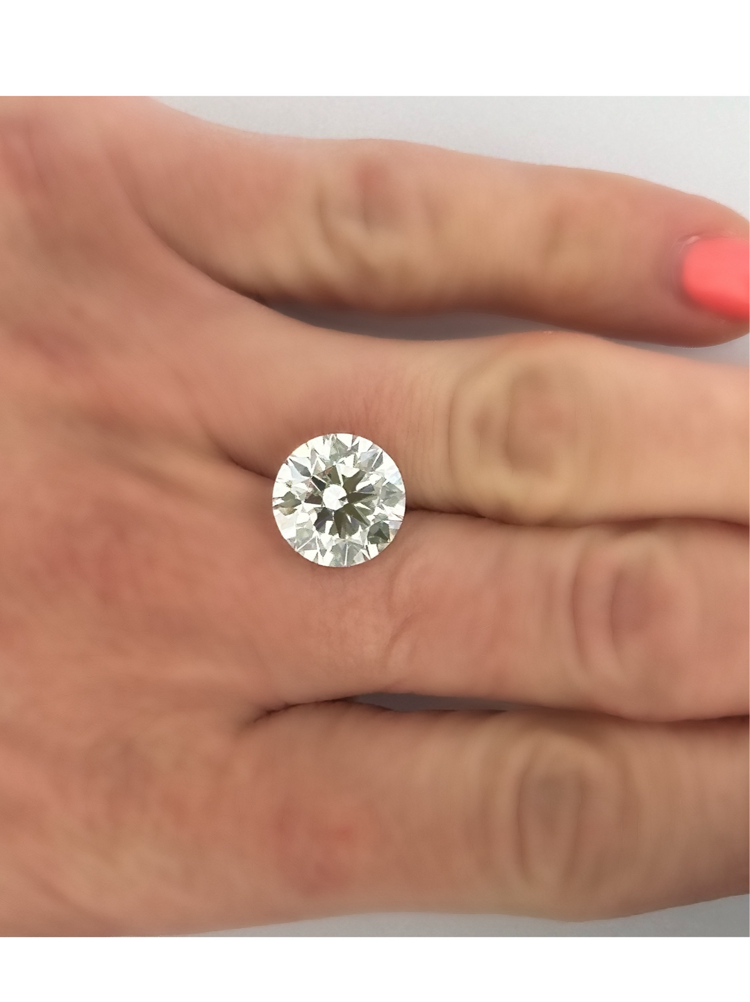 Over 6 carat lab grown diamond on hand 