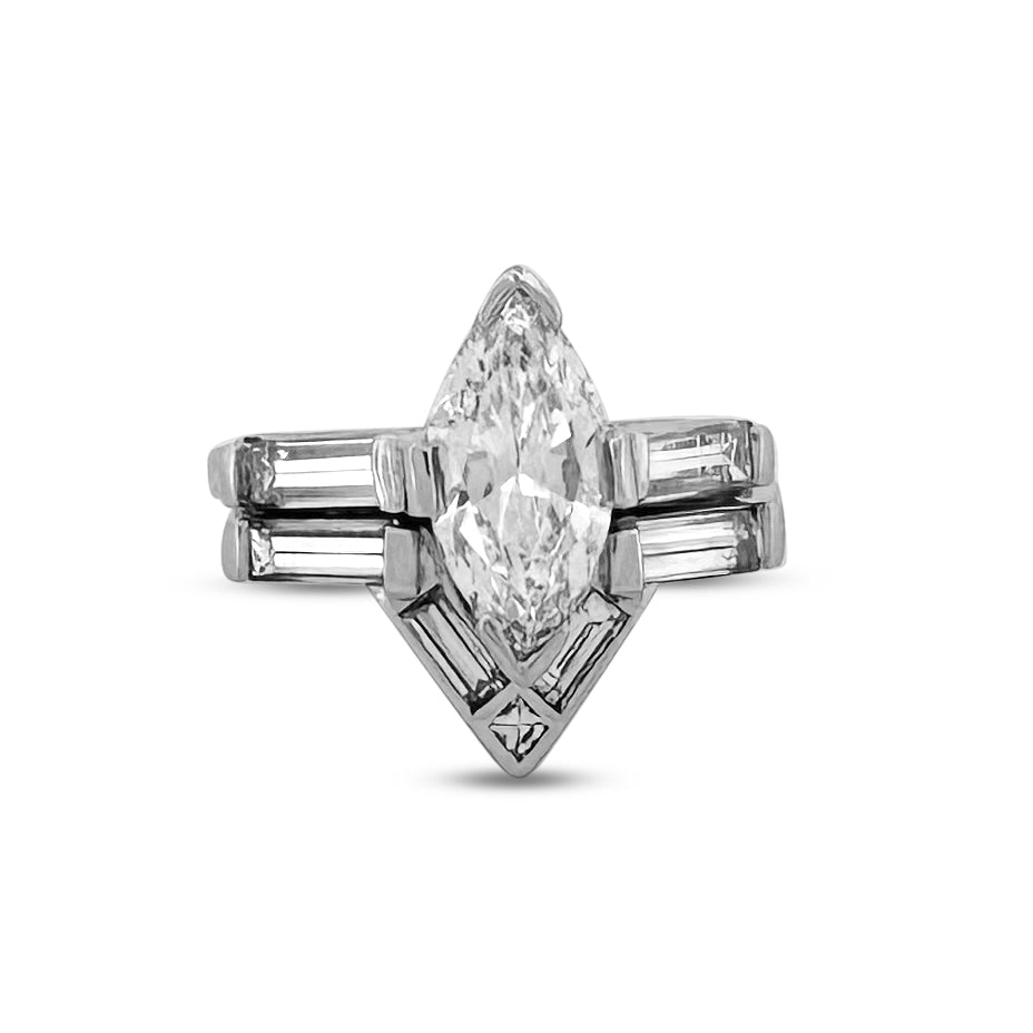 Vintage 1.50cts Marquise with Baguettes Natural Diamond Engagement Ring and Wedding Band Set in Platinum