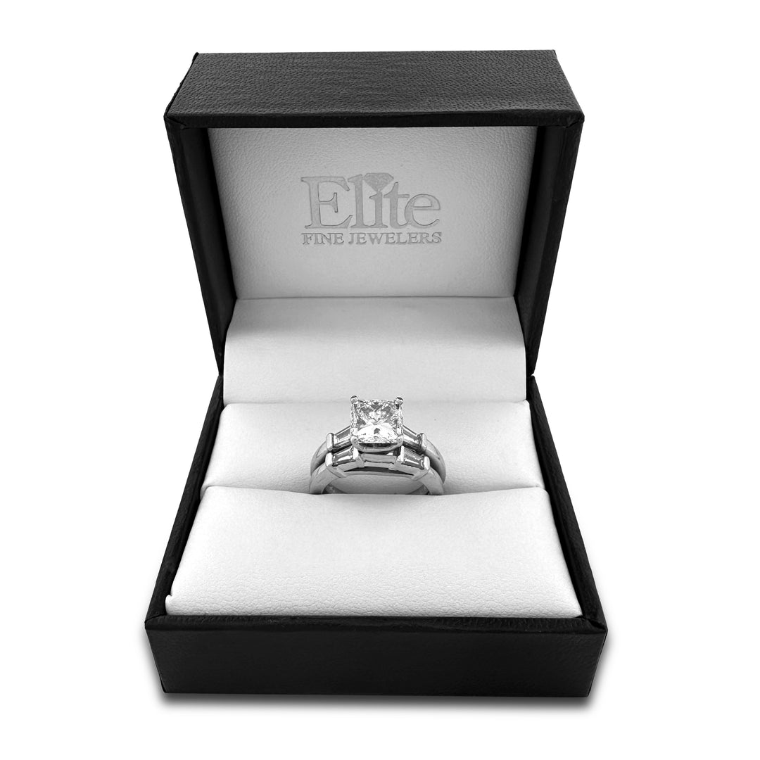 GIA Graded 2.01cts Radiant Cut & Baguettes Natural Diamond Wedding Set in Platinum