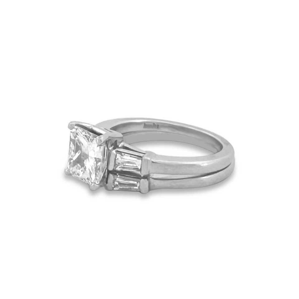 GIA Graded 2.01cts Radiant Cut & Baguettes Natural Diamond Wedding Set in Platinum