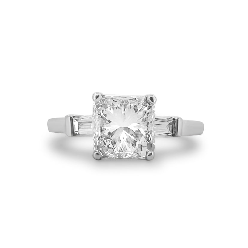 GIA Graded 2.01cts Radiant Cut & Baguettes Natural Diamond Wedding Set in Platinum